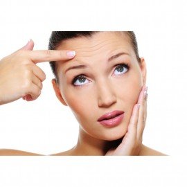 anti-aging-and-wrinkle-cream-lifestyle-image
