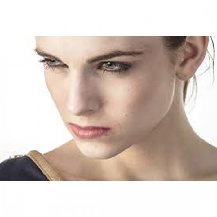 cleansing-cream-lifestyle-image