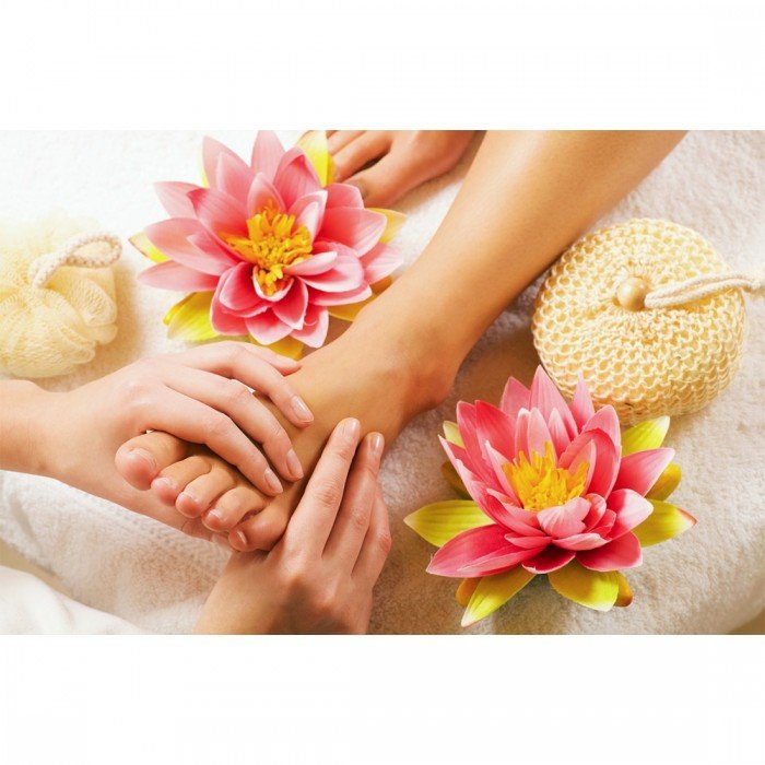 reflexology-foot-balm-lifestyle-image